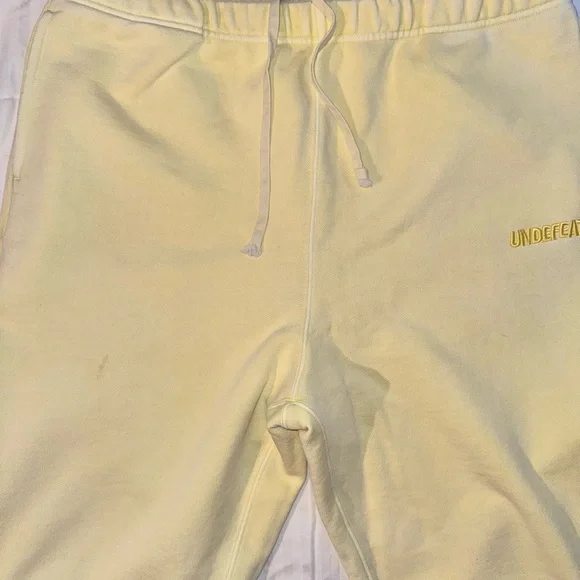Undefeated Icon Hoodie and Sweatpants Set - light yellow color, size XXL - Picture 12 of 15